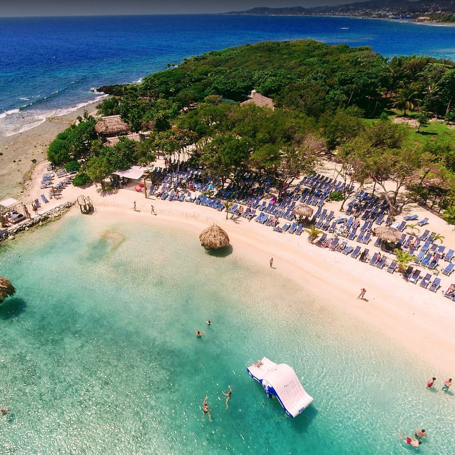 Áreas y vistas del Clarion Suites Roatan